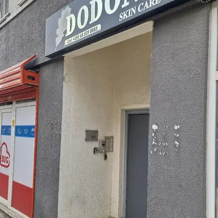 House Center Apartment *