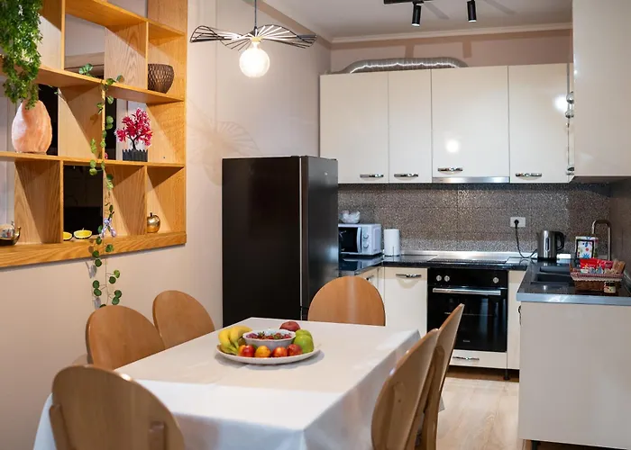 House Center *
